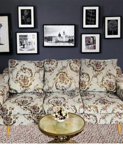 Ghế sofa 3 chỗ bằng vải thêu hoa văn sang trọng